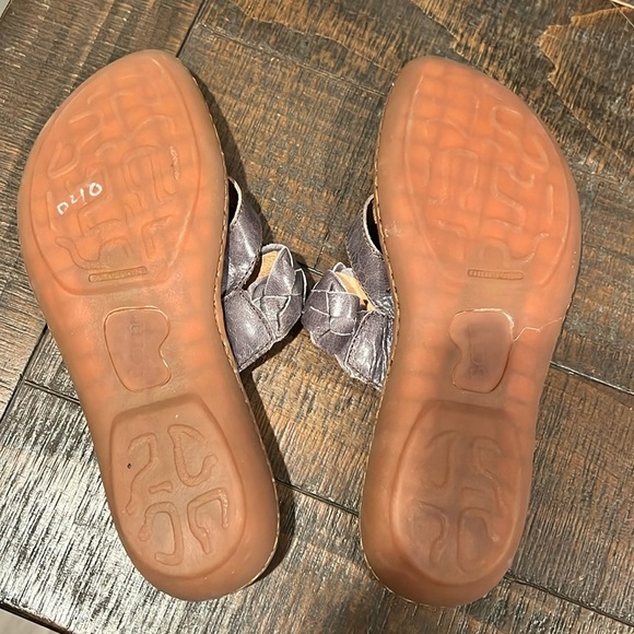 Born Gray leather Sandals with Stylish Comfort NWOT - Picture 5 of 5